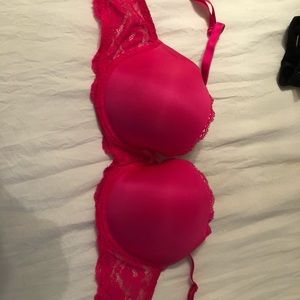 VS 34 DD pink bra